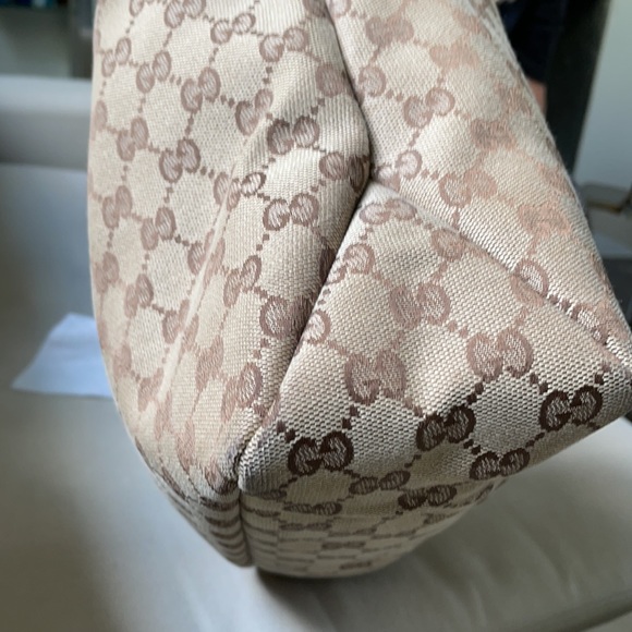 GUCCI Purse - Picture 7 of 7